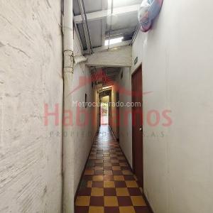 Casa de 5 alcobas en venta en Belen, Medellín, 257 m² · foto 13 de 18