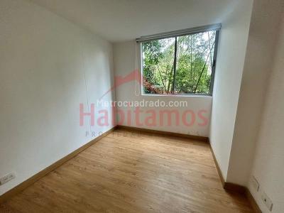 Apartamento de 2 alcobas en arriendo en Los Balsos 2, Medellín, 90 m² · foto 11 de 16