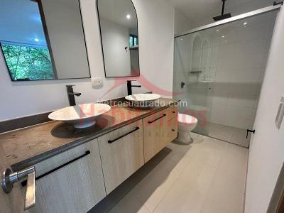 Apartamento de 2 alcobas en arriendo en Los Balsos 2, Medellín, 90 m² · foto 15 de 16