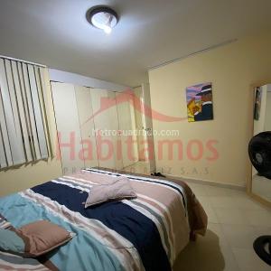 Apartamento de 2 alcobas en venta en Laureles, Medellín, 75 m² · foto 7 de 12