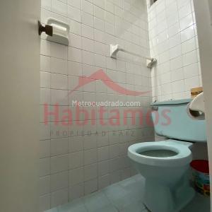 Apartamento de 2 alcobas en venta en Laureles, Medellín, 75 m² · foto 8 de 12