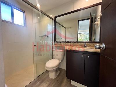 Apartaestudio en arriendo en El Poblado, Medellín · foto 14 de 15