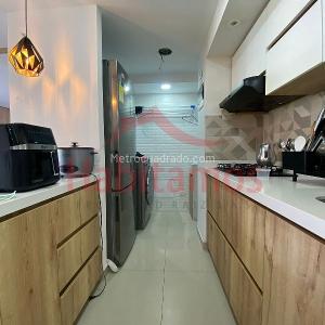 Apartamento de 3 alcobas en venta en La Navarra, Bello, 49 m² · foto 2 de 19