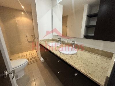 Apartamento en arriendo en El Poblado, Medellín · foto 17 de 20