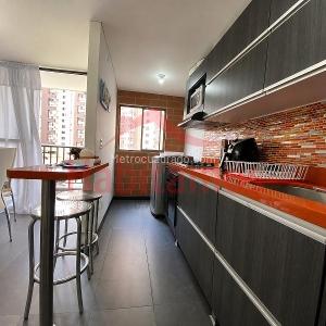 Apartamento de 3 alcobas en venta en La Hondonada, Medellín, 59 m² · foto 5 de 20