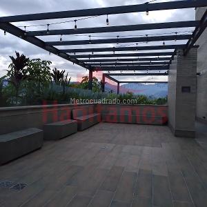 Apartamento de 2 alcobas en venta en El Poblado, Medellín, 65 m² · foto 11 de 20