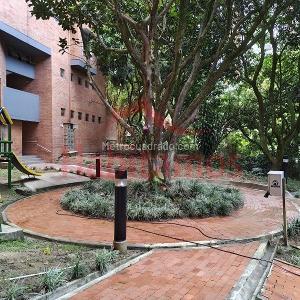Apartamento en venta en El Poblado, Medellín · foto 12 de 15