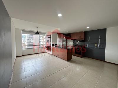 Apartamento de 2 alcobas en arriendo en El Poblado, Medellín, 95 m² · foto 2 de 13