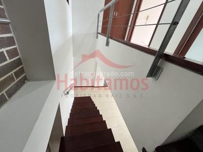 Apartamento de 2 alcobas en arriendo en El Poblado, Medellín, 95 m² · foto 5 de 13