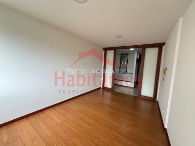 Apartamento de 2 alcobas en arriendo en El Poblado, Medellín, 95 m² · foto 10 de 13