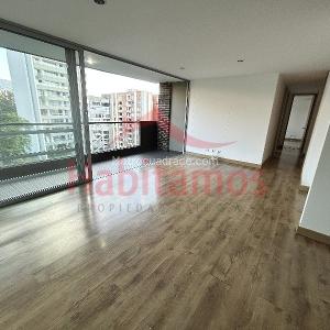 Apartamento de 3 alcobas en arriendo en El Poblado, Medellín, 100 m² · foto 5 de 19