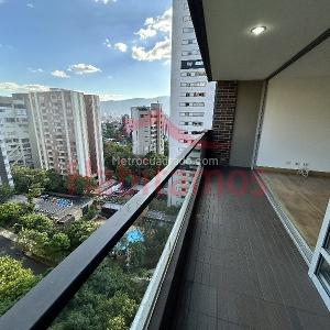 Apartamento de 3 alcobas en arriendo en El Poblado, Medellín, 100 m² · foto 7 de 19