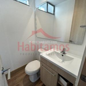 Apartamento de 3 alcobas en arriendo en El Poblado, Medellín, 100 m² · foto 9 de 19