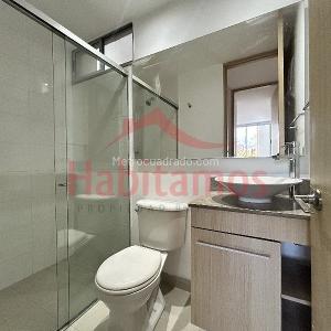 Apartamento de 3 alcobas en arriendo en El Poblado, Medellín, 100 m² · foto 13 de 19