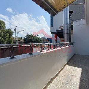 Casa de 5 alcobas en arriendo en Rosales, Medellín, 400 m² · foto 5 de 20