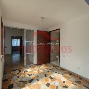 Casa de 5 alcobas en arriendo en Rosales, Medellín, 400 m² · foto 7 de 20