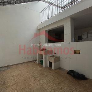 Casa de 5 alcobas en arriendo en Rosales, Medellín, 400 m² · foto 18 de 20