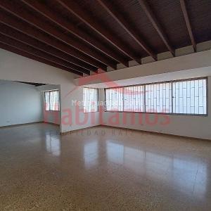Casa de 5 alcobas en arriendo en Rosales, Medellín, 400 m² · foto 19 de 20