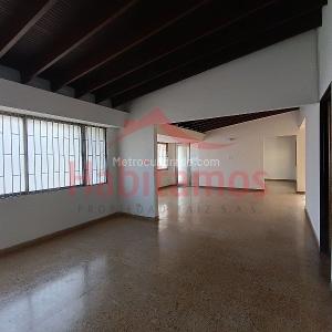 Casa de 5 alcobas en arriendo en Rosales, Medellín, 400 m² · foto 20 de 20