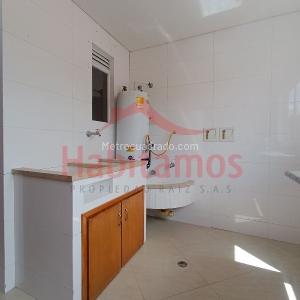 Apartamento en arriendo en Laureles, Medellín · foto 8 de 20
