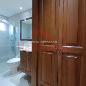 Apartamento en arriendo en Laureles, Medellín · foto 13 de 20