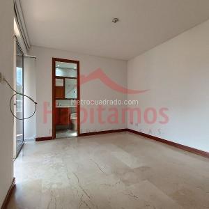 Apartamento en arriendo en Laureles, Medellín · foto 19 de 20