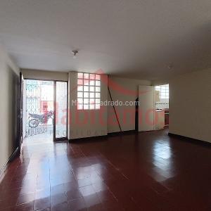 Casa de 3 alcobas en arriendo en San Joaquin, Medellín, 168 m² · foto 2 de 20