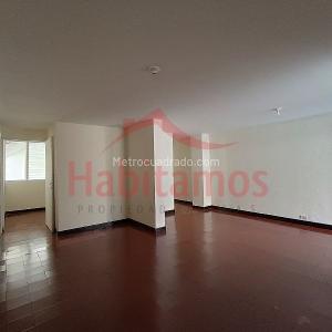 Casa de 3 alcobas en arriendo en San Joaquin, Medellín, 168 m² · foto 9 de 20