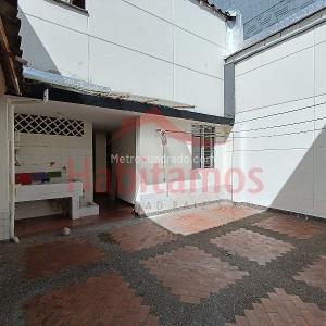 Casa de 3 alcobas en arriendo en San Joaquin, Medellín, 168 m² · foto 15 de 20