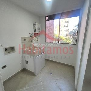 Apartamento de 3 alcobas en arriendo en El Poblado, Medellín, 145 m² · foto 3 de 15