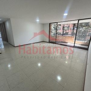 Apartamento de 3 alcobas en arriendo en El Poblado, Medellín, 145 m² · foto 4 de 15