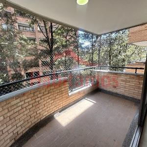 Apartamento de 3 alcobas en arriendo en El Poblado, Medellín, 145 m² · foto 7 de 15