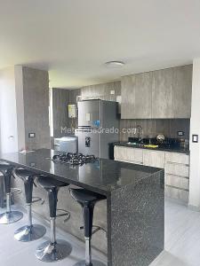 Apartamento en venta en El Poblado, Medellín · foto 7 de 15