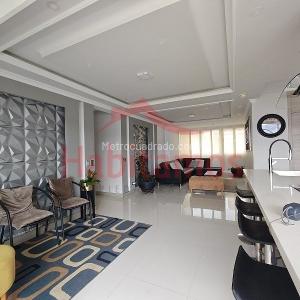 Apartamento de 3 alcobas en venta en Castropol, Medellín, 126 m² · foto 4 de 20