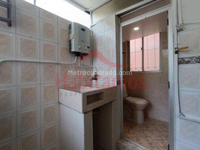 Apartamento de 3 alcobas en venta en Lopez De Mesa, Medellín, 75 m² · foto 4 de 12