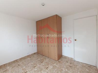 Apartamento de 3 alcobas en venta en Lopez De Mesa, Medellín, 75 m² · foto 7 de 12