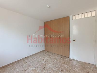 Apartamento de 3 alcobas en venta en Lopez De Mesa, Medellín, 75 m² · foto 11 de 12