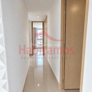 Apartamento de 3 alcobas en arriendo en El Poblado, Medellín, 95 m² · foto 10 de 19
