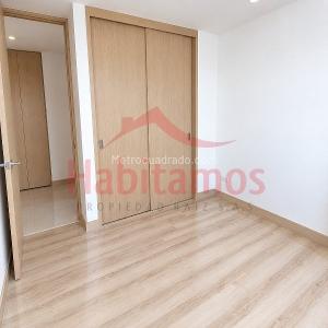 Apartamento de 3 alcobas en arriendo en El Poblado, Medellín, 95 m² · foto 14 de 19