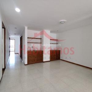 Apartamento de 3 alcobas en arriendo en Florida Nueva, Medellín, 120 m² · foto 3 de 20