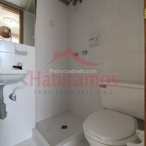 Apartamento de 3 alcobas en arriendo en Florida Nueva, Medellín, 120 m² · foto 8 de 20