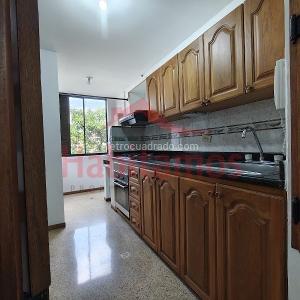 Apartamento de 3 alcobas en venta en El Poblado, Medellín, 95 m² · foto 9 de 20