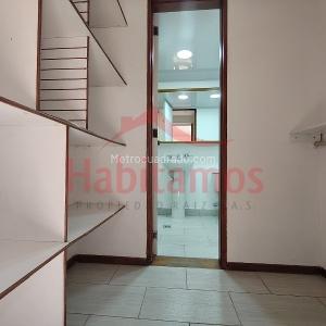 Apartamento de 3 alcobas en venta en El Poblado, Medellín, 95 m² · foto 14 de 20