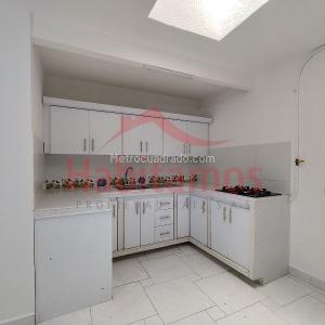 Apartamento de 3 alcobas en arriendo en Los Cerros El Vergel, Medellín, 102 m² · foto 2 de 10