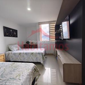 Apartamento de 3 alcobas en venta en Vereda San Jose, Sabaneta, 98 m² · foto 10 de 20