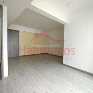 Apartamento de 3 alcobas en venta en El Poblado, Medellín, 76 m² · foto 2 de 15