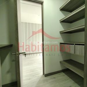 Apartamento de 3 alcobas en venta en El Poblado, Medellín, 76 m² · foto 7 de 15