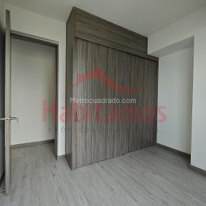 Apartamento de 3 alcobas en venta en El Poblado, Medellín, 76 m² · foto 13 de 15