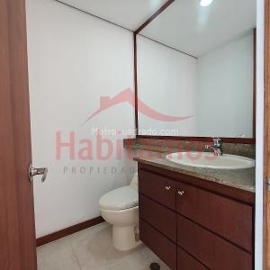 Apartamento de 3 alcobas en venta en El Poblado, Medellín, 144 m² · foto 8 de 20