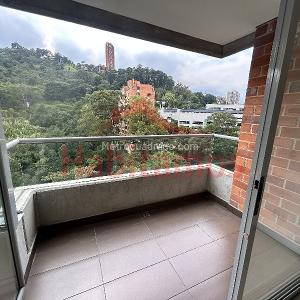 Apartamento de 3 alcobas en arriendo en El Poblado, Medellín, 95 m² · foto 7 de 19